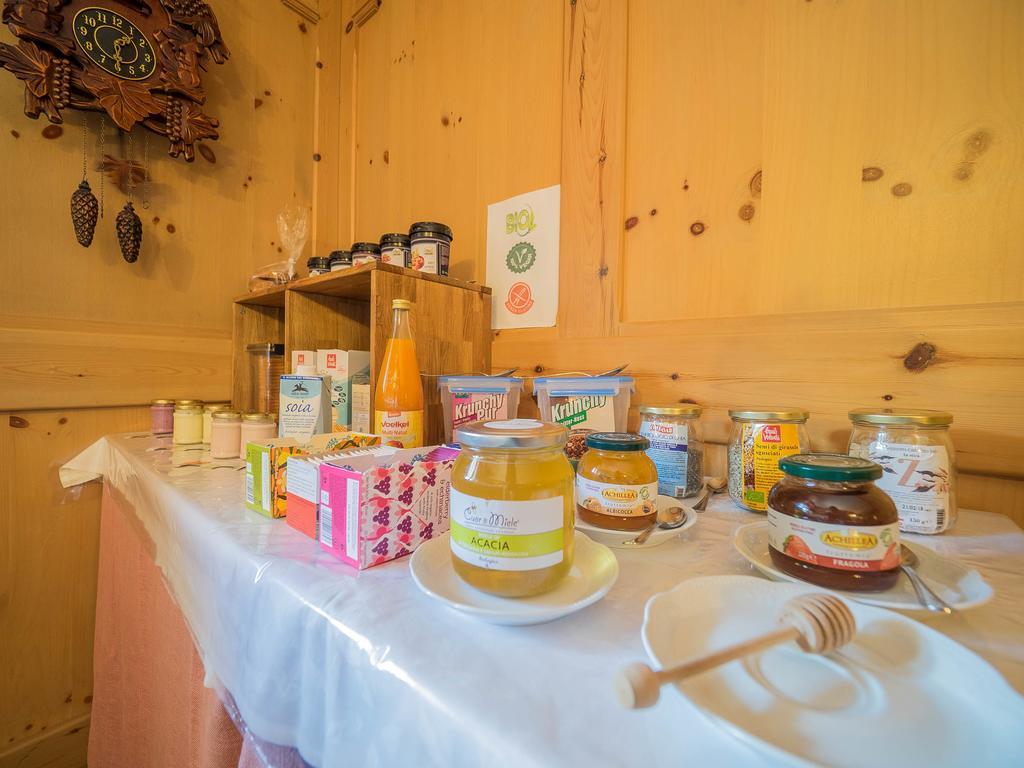 Hotel Baita Della Luna リヴィーニョ エクステリア 写真